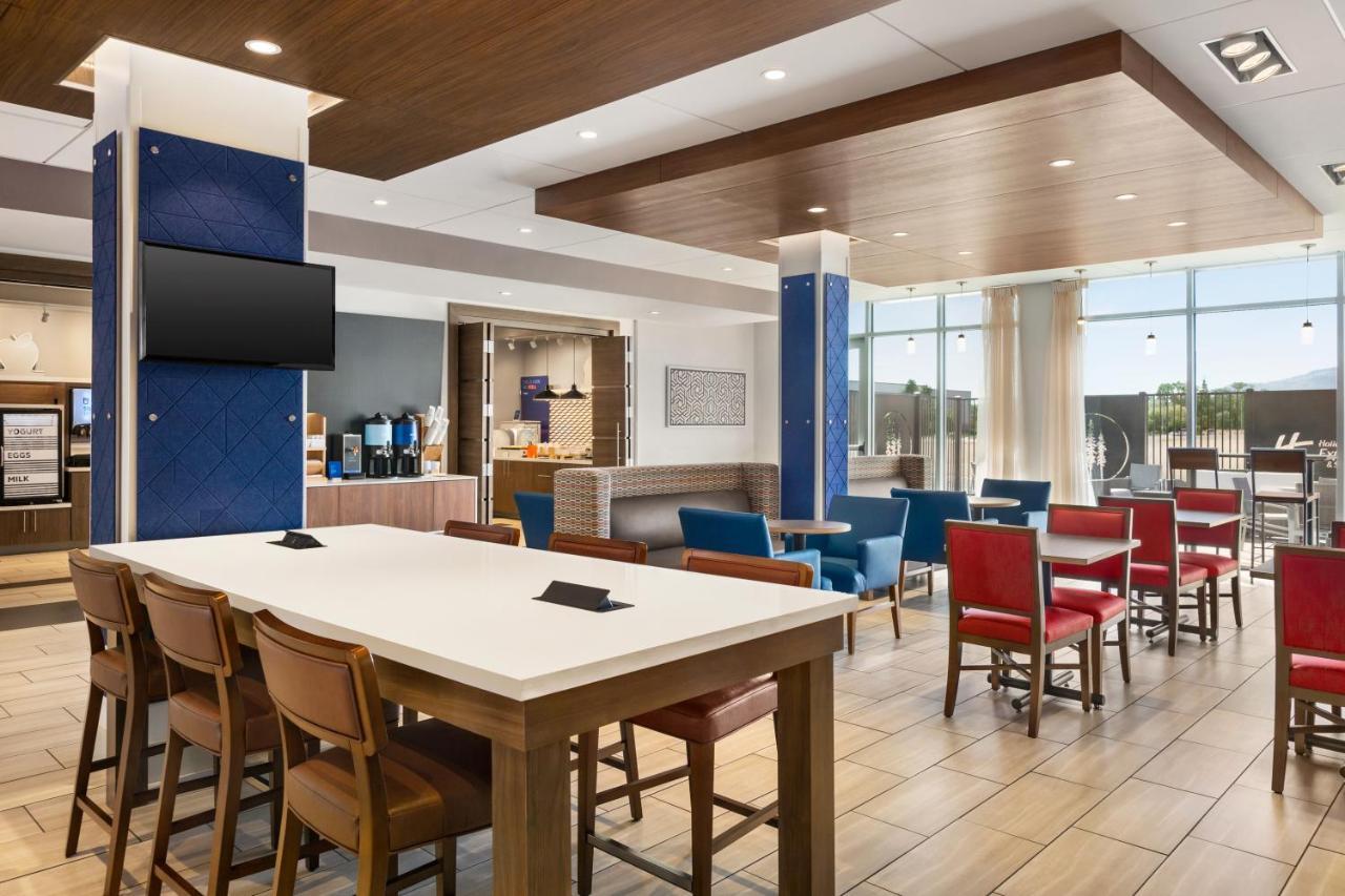 Holiday Inn Express & Suites - Ukiah By Ihg Eksteriør bilde